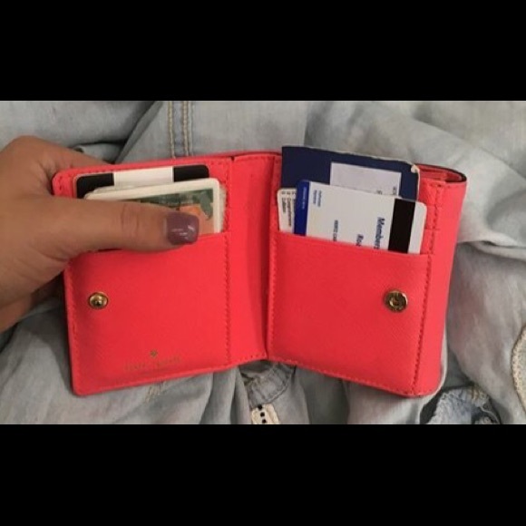 Kate spade hot pink tavy wallet - Picture 2 of 2